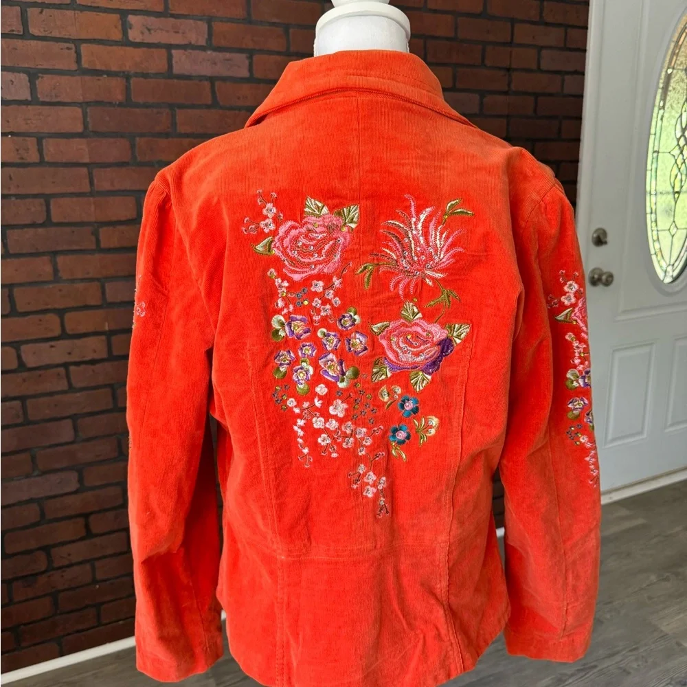 Vintage Embroidered‎ Floral Blazer
